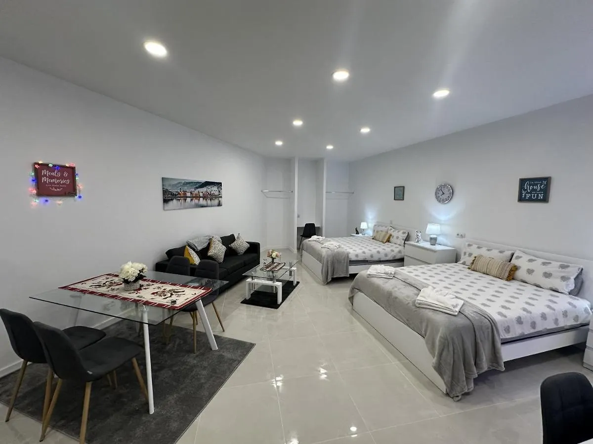 Elegant Spacious Studio Retreat Close To Funchal Portugalsko