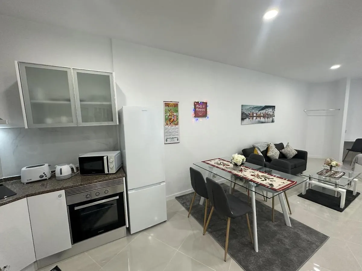 Elegant Spacious Studio Retreat Close To Funchal Portugalsko