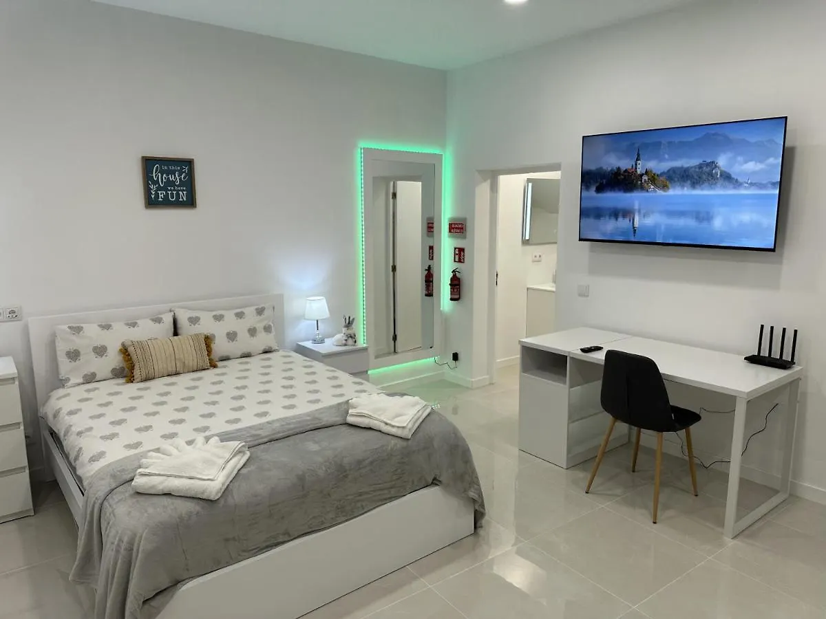 Daire Elegant Spacious Studio Retreat Close To Funchal