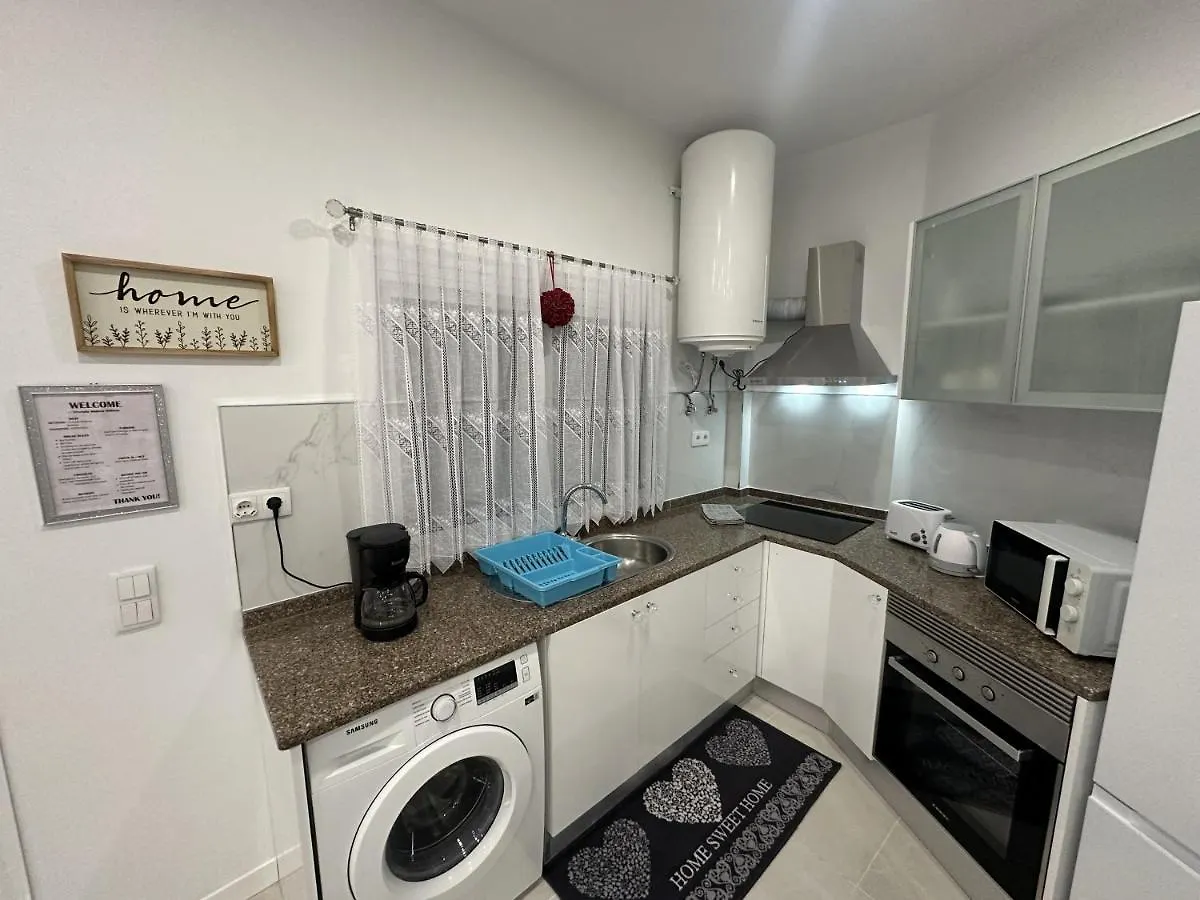 Elegant Spacious Studio Retreat Close To Funchal